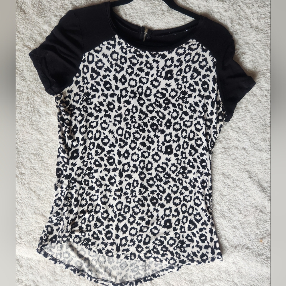 Black and White Leopard Print Top